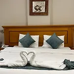 Al Murooj Hotel Apartments
